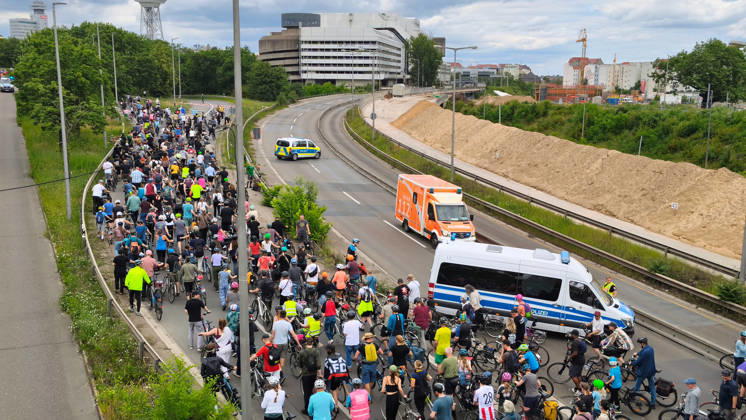 Berlin, 07 06 2026 The ADFC is organizing the 50th bicycle rally this Sunday Tens of thousands of people are enjoying the ride