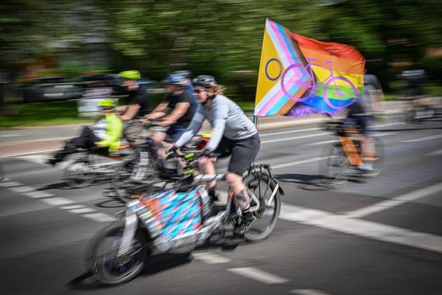 Bicycle rally of the ADFC Berlin FOR EDITORIAL PURPOSES ONLY EDITORIAL USE ONLY p Bicycle rally of the ADFC Berlin, According to the ADFC, participants will ride from various starting points over a total distance of more than 2,700 kilometers to the Großer Stern am Tiergarten T Copyright: MaurizioxGambarini doc866q400shpxwqoujsem ,EDITORIAL USE ONLY Copyright: MaurizioxGambarini