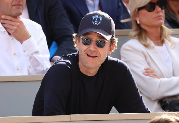 Roland Garros 2026 - Celebs Finale Cobolli vs Zverev Antoine Arnault - Célébrités dans les tribunes de Roland Garros pendant la finale homme de l Open de France de Tennis à Paris, le 7 juin 2026. Celebrities in the stands at Roland Garros stadium during the men s final of the French Open in Paris on June 7, 2026.  Copyright: xFabricexChasseryx