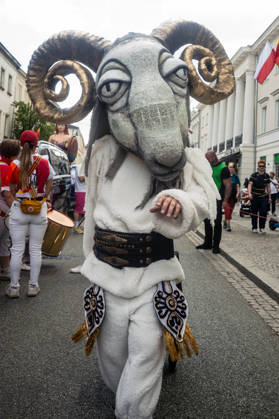 Varsovians enjoy the 5th annual Mermaid Parade in Warsaw - 06 Jun 2026 A performer poses wearing an ornate goat s head. Varsovians took to the streets to enjoy the 5th annual parade of the Mermaids. Celebrating the mermaid, the symbol of the city, the Warsaw districts came together to create a colourful procession of mermaids, bands, acrobats, dancers, and other performers, which moves from the Charles De Gaulle roundabout along the Royal Route to Castle Square. Warsaw Poland Copyright: xNeilxMiltonx xSOPAxImagesx NSM2026144G0606-L1005998_4000_240dpi