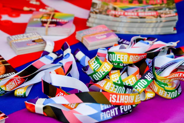 Deutschland, Baden-Wuerttemberg, Karlsruhe 08.06.2026, Deutschland, GER, Baden-Wuerttemberg, Karlsruhe im Bild Themenbild, CSD Karlsruhe 2026, Christopher Street Day, Karlsruhe Pride, LGBTQIA+, Pride, Vielfalt, Diversität, Gleichberechtigung, Akzeptanz, Toleranz, Sichtbarkeit, Queer Community, Love is Love, Regenbogenflagge, Pride Parade, Demonstration, Menschenrechte, Inklusion, Antidiskriminierung, Solidarität, Community, Empowerment, Gender Diversity, Trans Rights, Nonbinary, Lesbian, Gay, Bisexual, Queer, Ally, Pride Month, Straßenfest, Vielfalt feiern, Gleichstellung, Karlsruhe Events, Baden-Württemberg, bunt, laut, stolz, Liebe, Respekt, Freiheit, Zusammenhalt, Christopher Street Day Karlsruhe, CSD 2026, Pride Karlsruhe, Queere Si Deutschland, Baden-Wuerttemberg, Karlsruhe, 08.06.2026-2