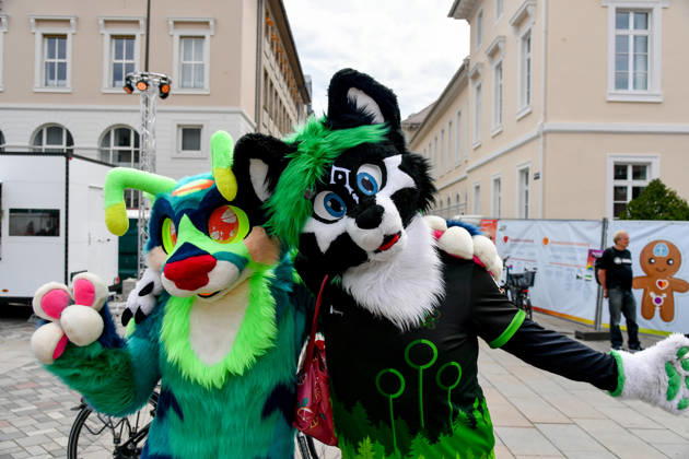 Deutschland, Baden-Wuerttemberg, Karlsruhe 08.06.2026, Deutschland, GER, Baden-Wuerttemberg, Karlsruhe im Bild Themenbild, CSD Karlsruhe 2026, Christopher Street Day, Karlsruhe Pride, LGBTQIA+, Pride, Vielfalt, Diversität, Gleichberechtigung, Akzeptanz, Toleranz, Sichtbarkeit, Queer Community, Love is Love, Regenbogenflagge, Pride Parade, Demonstration, Menschenrechte, Inklusion, Antidiskriminierung, Solidarität, Community, Empowerment, Gender Diversity, Trans Rights, Nonbinary, Lesbian, Gay, Bisexual, Queer, Ally, Pride Month, Straßenfest, Vielfalt feiern, Gleichstellung, Karlsruhe Events, Baden-Württemberg, bunt, laut, stolz, Liebe, Respekt, Freiheit, Zusammenhalt, Christopher Street Day Karlsruhe, CSD 2026, Pride Karlsruhe, Queere Si Deutschland, Baden-Wuerttemberg, Karlsruhe, 08.06.2026-21
