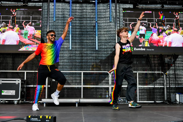 Deutschland, Baden-Wuerttemberg, Karlsruhe 08.06.2026, Deutschland, GER, Baden-Wuerttemberg, Karlsruhe im Bild Themenbild, CSD Karlsruhe 2026, Christopher Street Day, Karlsruhe Pride, LGBTQIA+, Pride, Vielfalt, Diversität, Gleichberechtigung, Akzeptanz, Toleranz, Sichtbarkeit, Queer Community, Love is Love, Regenbogenflagge, Pride Parade, Demonstration, Menschenrechte, Inklusion, Antidiskriminierung, Solidarität, Community, Empowerment, Gender Diversity, Trans Rights, Nonbinary, Lesbian, Gay, Bisexual, Queer, Ally, Pride Month, Straßenfest, Vielfalt feiern, Gleichstellung, Karlsruhe Events, Baden-Württemberg, bunt, laut, stolz, Liebe, Respekt, Freiheit, Zusammenhalt, Christopher Street Day Karlsruhe, CSD 2026, Pride Karlsruhe, Queere Si Deutschland, Baden-Wuerttemberg, Karlsruhe, 08.06.2026-23