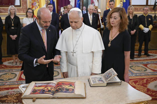 SPAIN - POPE LEO XIV DURING A JOINT SESSION OF THE SPANISH PARLAMENT AT THE CONGRESS OF DEPUTIES IN MADRID - 2026 6 8 Spain, Vatican, 2026 6 8 Pope Leo XIV during a joint session of the Spanish Parliament at the Congress of Deputies in Madrid EDITORIAL USE ONLY - NO BOOKS Copyright: xVATICANxMEDIA CPPx