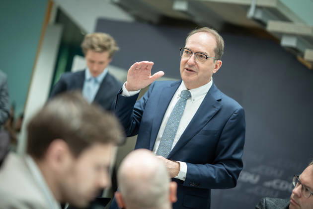 Federal Minister of the Interior Alexander Dobrindt holds a background discussion with the journalists present after the Federal Executive Committee meeting CDU Federal Executive Committee and committee meetings on 08 06 2026, Berlin Berlin Germany Konrad Adenauer Haus, Bundespart