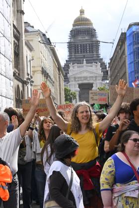 Protest Against Police Violence 08 06 2026 BRUSSELS, BELGIUM - Staff, teachers and students protest police violence outside the Palace of Justice pictured on June 08, 2026 in Brussels, Belgium, 08 06 2026 Brussels Belgium  Copyright: xPhilipxReynaersx