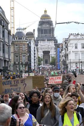 Protest Against Police Violence 08 06 2026 BRUSSELS, BELGIUM - Staff, teachers and students protest police violence outside the Palace of Justice pictured on June 08, 2026 in Brussels, Belgium, 08 06 2026 Brussels Belgium  Copyright: xPhilipxReynaersx