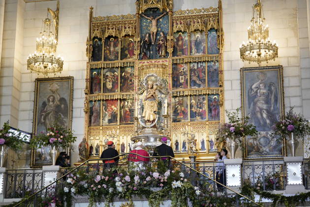 Pope Leo XIV presides a prayer in honor of the Virgin of Almudena in the Cathedral Pope Leo XIV during the prayer and homage to the Virgin of Almudena, in the Cathedral of Santa Maria de la Almudena, on June 8, 2026, in Madrid Spain After the prayer before the patron saint, the Pope has deposited at her feet the Golden Rose, a personal and exceptional recognition with which the Popes honor images of the Virgin, the Pope placed at her feet the Golden Rose, a personal and exceptional recognition with which the Pontiffs honor images of Virgins 08 JUNE 2026 POOL POPE LEÓN XIV MADRID CATHEDRAL ALMUDENA MADRID SPAIN PRAYER TO Pé Madrid Madrid Spain  Copyright: xA.xPÃ rezxMeca EuropaxPress Poolx 7582381