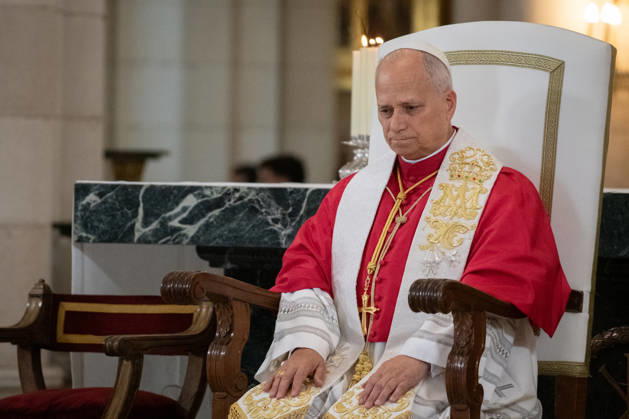 Pope Leo XIV presides a prayer in honor of the Virgin of the Almudena in the Cathedral Pope Leo XIV during the prayer and homage to the Virgin of the Almudena presided by Pope Leo XIV, in the Cathedral of Santa Maria de la Almudena, June 8, 2026, in Madrid Spain After the prayer before the patron saint, the Pope placed at her feet the Golden Rose, a personal and exceptional recognition with which the Popes honor images of Virgins 08 JUNE 2026 POPE LEON XIV MADRID CATHEDRAL ALMUDENA MADRID SPAIN PRAYER Fernando Sá Madrid Madrid Madrid Spain  Copyright: xFernandoxSanchezx 7582409