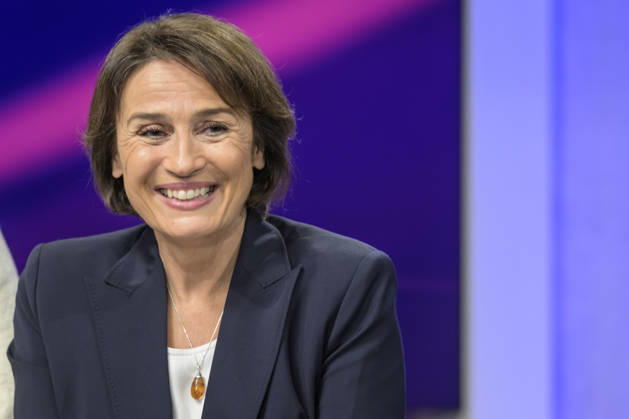 v l Sandra Maischberger, GER, Berlin, Studio, guest at - Maischberger, political talk show, TV, format, with presenter - Sandra Maischberger, Das Erste, from Adlershof - Am Studio 20, 08 06 2026, Copyright: HMBxMedia UwexKoch