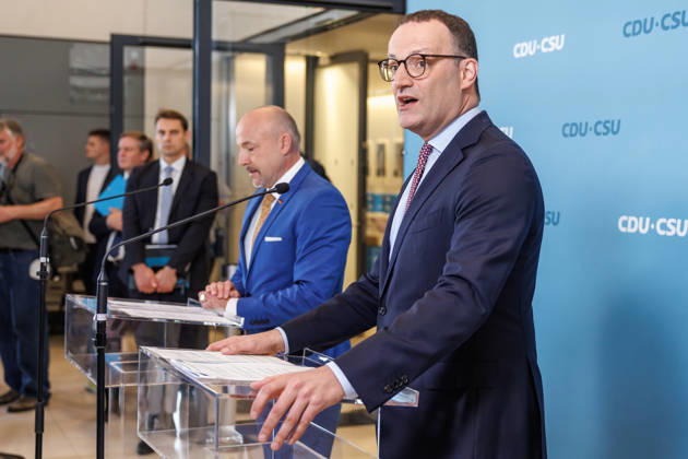 Statement before the CDU CSU parliamentary group meeting CDU CSU parliamentary group leader Jens Spahn speaks during a statement before the parliamentary group meetings on 09 06 2026 in Berlin Berlin Berlin Germany Reichstag