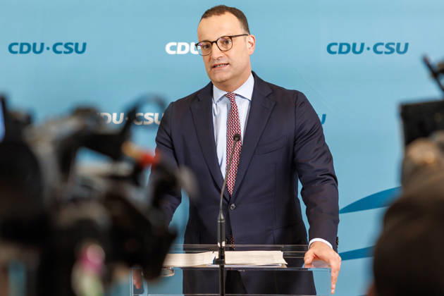 Statement before the CDU CSU parliamentary group meeting CDU CSU parliamentary group leader Jens Spahn speaks during a statement before the parliamentary group meetings on 09 06 2026 in Berlin Berlin Berlin Germany Reichstag