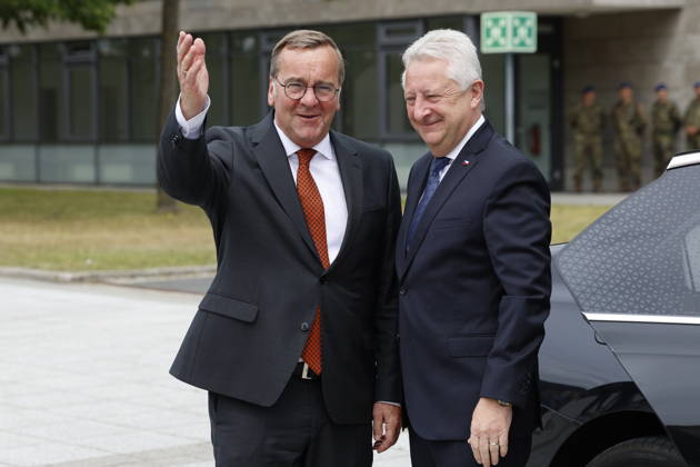 Pistorius , ZÅ¯na Inaugural visit Defense Minister Pistorius receives Czech counterpart ZÅ¯na , on 09 06 2026 in Berlin, Berlin Bendlerblock, Bundeswehr, , Germany
