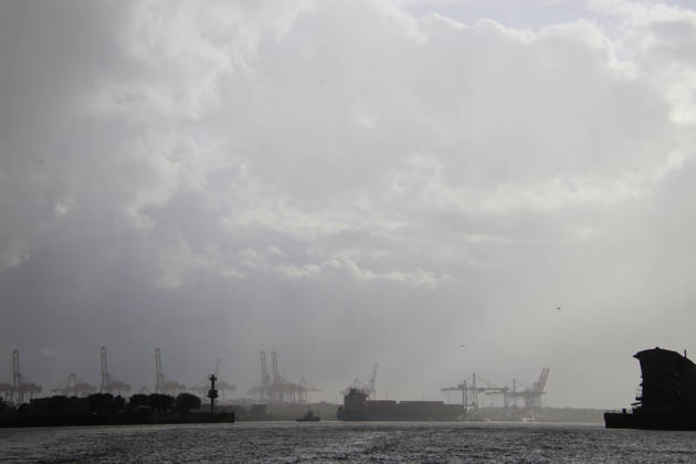 A storm front passes over the port of Hamburg