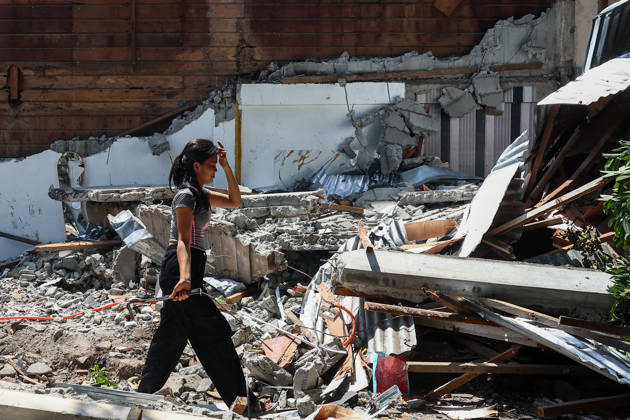 Nearly 88,000 affected by 7.8-magnitude quake, 22,690 remain displaced in Southern Philippines GENERAL SANTOS, PHILIPPINES – JUNE 10: A girl searches for salvageable belongings in the debris of her collapsed home following a deadly earthquake in General Santos, Philippines, on June 10, 2026. Nearly 88,000 people across southern Mindanao have been affected by a magnitude 7.8 earthquake that struck southern Philippines on June 8, while more than 22,000 remain displaced as aftershocks continue, according to government and NGO figures. The quake has killed dozens of people, damaged infrastructure and homes, and caused residential buildings and poorly constructed houses to collapse, making it the strongest earthquake to hit the disaster-prone So Copyright: x2026xAnadoluxDanielxCengx