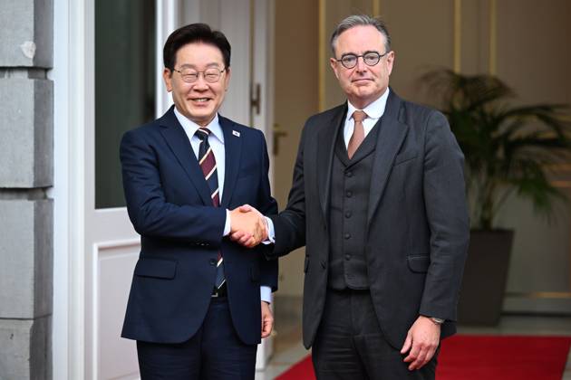PM Bart De Wever meets South Korean President Lee Jae Myung BRUSSELS, BELGIUM - JUNE 10 : PM Bart De Wever meets South Korean President Lee Jae Myung on June 10, 2026 in Brussels, Belgium, 10 06 2026 Brussels Belgium  Copyright: xDidierxLebrunx