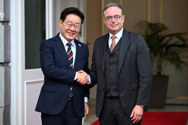 PM Bart De Wever meets South Korean President Lee Jae Myung BRUSSELS, BELGIUM - JUNE 10 : PM Bart De Wever meets South Korean President Lee Jae Myung on June 10, 2026 in Brussels, Belgium, 10 06 2026 Brussels Belgium  Copyright: xDidierxLebrunx