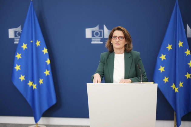 European Commission Imposes Interim Measures on Meta - Brussels Teresa Ribera Rodriguez, European Commissioner for the Green Deal, speaks to the media at the Berlaymont, headquarters of the European Commission in Brussels, Belgium on June 9, 2026, as the EU orders Meta to restore free access to WhatsApp for competing AI assistants, overturning a policy that blocked competition and favored its own service, Meta AI, while a full antitrust investigation into Meta s dominant position continues. Photo by Monasse T ANDBZ ABACAPRESS.COM Brussels Brussels-Capital Belgium  Copyright: xMonassexThierry ANDBZ ABACAx