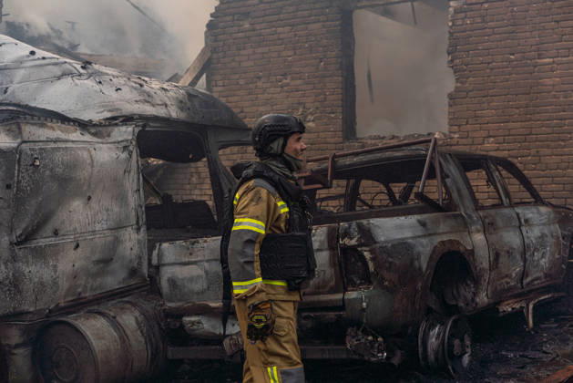 Aftermath of drone strike on Kharkiv Tax Inspectorate KHARKIV, UKRAINE – JUNE 10: Firefighters work at the site of a drone strike on the Payers Center of the Kharkiv Tax Inspectorate in Kharkiv, Ukraine, on June 10, 2026. Emergency crews responded to the scene to extinguish the fire following the attack. Carlo Bravo Anadolu Kharkiv Ukraine. Editorial use only. Please get in touch for any other usage.  Copyright: x2026xAnadoluxCarloxBravox