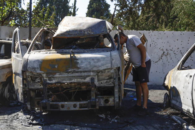June 10, 2026, Saida, Saidon District, lebanon: An Israeli drone strike targeted a van in the Al-Bawaba Al-Fawqa area adjacent to the commercial market in central Sidon (Saida), southern Lebanon, killing two people and igniting a fire that spread to several nearby vehicles. The attack occurred near the Maronite Church and a fuel station in a densely populated civilian area. Emergency responders and civil defense teams recovered the victims and worked to extinguish the blaze, which damaged at least four neighboring cars. Saida lebanon - ZUMAb339 20260610_znp_b339_003 Copyright: xAbdulxKaderxAlxBayx