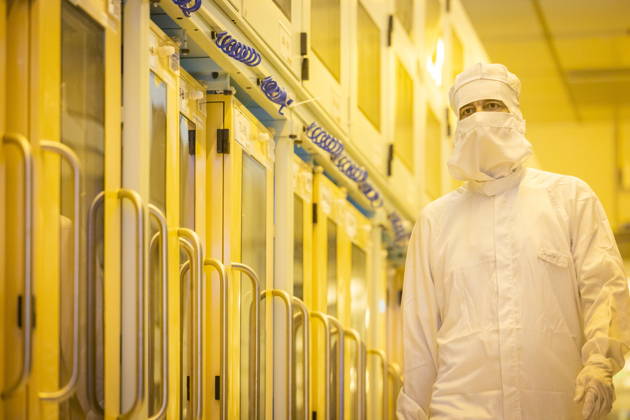 Infineon Technologies AG in Dresden Clean room of the new Smart Power Fab of Infineon Technologies AG in Dresden on June 10 On July 2, the Smart Power Fab is ceremonially opened The new plant is the largest single investment in Infineons history with an investment vo