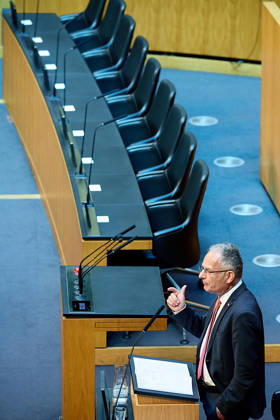 - Wien 11.06.2026 - Debatte Budget Österreichisches Parlament - Der Nationalrat trat heute im Hohen Haus zu einer regluären Nationalratssitzung zusammen. Haupthema war die gestrige Budgetrede des Finanzministers und die Debatte darüber. PHOTO: Finanzminister Markus Marterbauer (SPÖ) auf der Regierungsbank.. Vienna (AUSTRIA) - Austrian Parliament National Council session - The National Council met today in Parliament for a regular National Council session. The topic of the plenary session was the Budget Speech by the Austrian Minister of Finance. Budget, Finanzen, Staatsfinanzen, Geld, Steuern, Ausgaben, Einnahmen, Regierung, echtes Dopelbudet 2027 28 , 2028, Schulden, Nationalratssitzung, Nationalrat SItzung Debatte zu Budgetprä 
