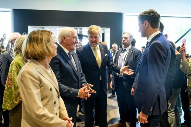 Sittard, The Netherlands, 2026-06-11 12:17:41 SITTARD, 11-06-2026, VISTA college At the invitation of His Majesty King Willem Alexander and Queen Maxima, the Federal President of Germany, Frank-Walter Steinmeier, is paying a state visit to the Netherlands. He is accompanied by his wife, Elke Büdenbender. PHOTO: NLBeeld Patrick van Emst In the photo: King Willem Alexander, together with the Federal President and Mrs. Büdenbender, is visiting VISTA college in Sittard, the regional secondary vocational education institution. Together with the Minister of the Interior and Kingdom Relations, Pieter Heerma, they are engaging in discussions with students, teachers, and staff regarding cross-border cooperation between the Netherlands and Germany Copyright: xx x