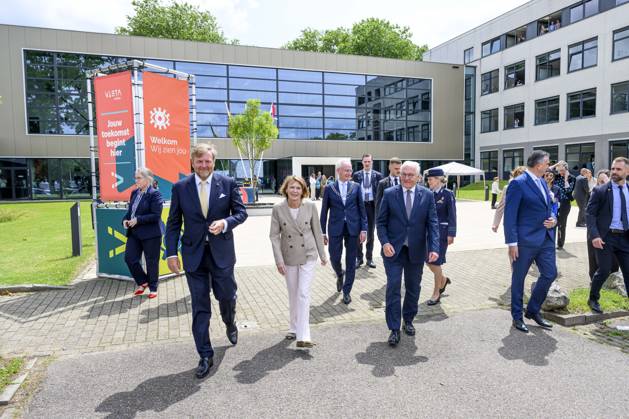 Sittard, The Netherlands, 2026-06-11 13:02:09 SITTARD, 11-06-2026, VISTA college At the invitation of His Majesty King Willem Alexander and Queen Maxima, the Federal President of Germany, Frank-Walter Steinmeier, is paying a state visit to the Netherlands. He is accompanied by his wife, Elke Büdenbender. PHOTO: NLBeeld Patrick van Emst In the photo: King Willem Alexander, together with the Federal President and Mrs. Büdenbender, is visiting VISTA college in Sittard, the regional secondary vocational education institution. Together with the Minister of the Interior and Kingdom Relations, Pieter Heerma, they are engaging in discussions with students, teachers, and staff regarding cross-border cooperation between the Netherlands and Germany Copyright: xx x