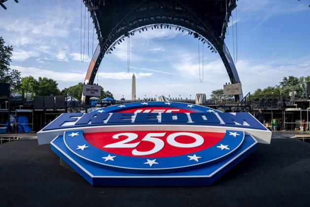 The Ultimate Fighting Championship (UFC) arena is seen as preparations continue for the UFC Freedom 250 event on the South Lawn of the White House in Washington, DC on Thursday, June 11, 2026. President Donald Trump is hosting a series of fighting matches on the South Lawn on Flag Day and his 80th birthday, June 14, in honor of America s 250th birthday.  WAP20260611300 BONNIExCASH