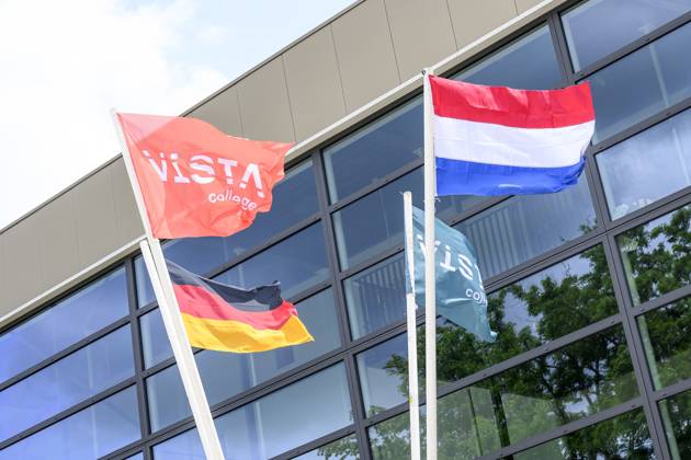 King Willem Alexander During State Visit - Sittard King Willem Alexander of the Netherlands visits VISTA college in Sittard, the Netherlands on June 11, 2026, alongside German Federal President Frank-Walter Steinmeier, his wife Elke Büdenbender, and Dutch Minister of the Interior and Kingdom Relations Pieter Heerma, engaging in discussions with students, teachers, and staff regarding cross-border cooperation between the Netherlands and Germany. Photo by Patrick van Emst NL Beeld Bruno Press ABACAPRESS.COM Netherlands  Copyright: xBrunoxPress ABACAx