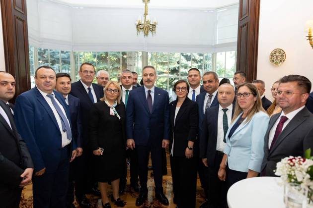 Turkish Foreign Minister Hakan Fidan in Sofia SOFIA, BULGARIA - JUNE 11: Turkish Foreign Minister Hakan Fidan (C) meets with Turkish businesspeople and expatriate politicians as part of his official visit to Sofia, Bulgaria, on June 11, 2026. Murat Gok Anadolu Sofia Bulgaria. Editorial use only. Please get in touch for any other usage.  Copyright: x2026xAnadoluxMuratxGokx