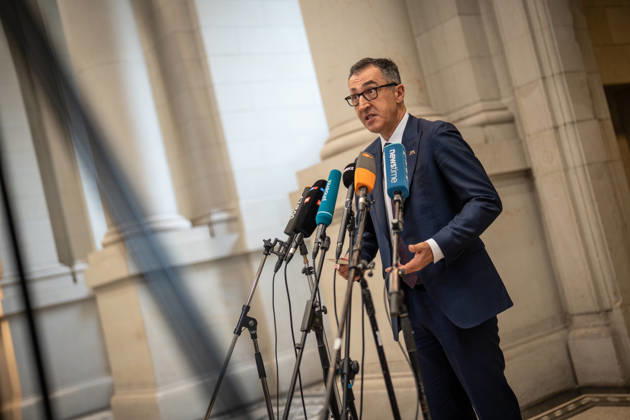 Olaf Lies, Minister-President of Lower Saxony, gives a press statement on his arrival at the Bundesrat Bundesrat meeting on June 12, 2026, Berlin Berlin Germany Bundesrat