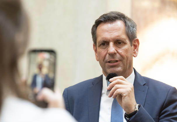 Olaf Lies 1066 Meeting of the Bundesrat EUR, Germany, Berlin, 12 06 2026 Olaf Lies SPD Minister-President of Lower Saxony makes a statement to his followers after the Bundesrat meeting SocialMedia 1066 Meeting of the Bundesrat Nine legislative resolutions from