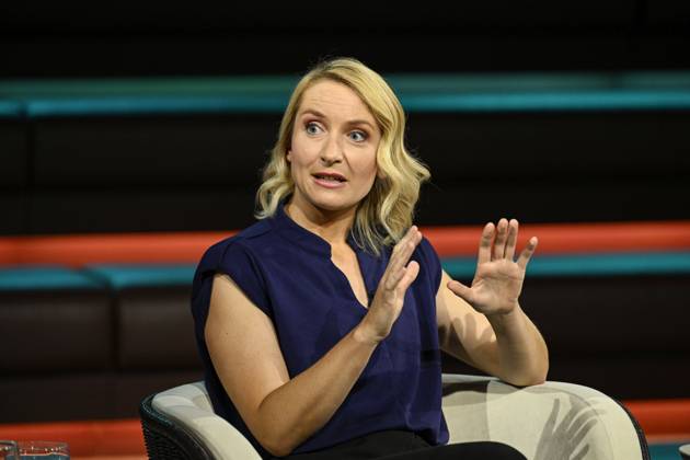 Ines Schwerdtner Politician 06 26 her Ines Schwerdtner on June 10, 2026 in Markus Lanz , ZDF TV Television Talk Show Talk Show Germany German German Woman Politics The Left Left Party Chairwoman Co Chief Publicist German politician female publisher cross half sitting talking gesticulating
