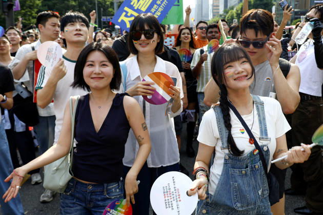 Annual LGBTQ Pride Parade held in central Seoul Participants march during the 27th Seoul Queer Parade in downtown Seoul, South Korea, on June 13, 2026. Seoul South Korea  Copyright: xMatrixxImagesx xJungxUi-Chelx