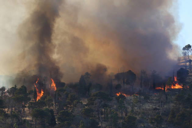 Firefighters response to wildfires in two regions in southern Italy SICILY, ITALY - JUNE 13: Large fire has broken out in Montagna Grande, a town in Salemi, near Trapani in Sicily, Italy on June 13, 2026. Two Canadair aircraft and three helicopters take part in an extinguishing work. Alberto Lo Bianco Anadolu Sicily Italy. Editorial use only. Please get in touch for any other usage.  Copyright: x2026xAnadoluxAlbertoxLoxBiancox