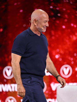 Paris VivaTech 2026 PARIS, FRANCE - JUNE 17: American businessman Jeff Bezos attends the 10th edition of the VivaTech technology startup and innovation fair at the Porte de Versailles exhibition center in Paris, France, on June 17, 2026. Mustafa Yalcin Anadolu Paris France. Editorial use only. Please get in touch for any other usage.  Copyright: x2026xAnadoluxMustafaxYalcinx