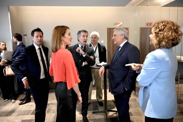 June 18, 2026, Bruxelles, BELGIO: Italian Foreign Minister Antonio Tajani with European Parliament President Roberta Metsola at the EPP Summit in Brussels, 18 June 2026. ANSA ALESSANDRO DI MEO. Bruxelles BELGIO  - ZUMAa110 20260618_zaf_a110_026 Copyright: xAlessandroxDixMeox