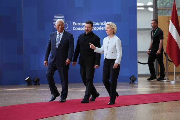 European Council President Antonio Costa, Ukraine president Volodymyr Zelensky and EU President Ursula von der Leyen pictured at the arrivals of a European Council Summit, Thursday 18 June 2026, at the Council of the European Union, in Brussels.  BENOITxDOPPAGNE 178085848