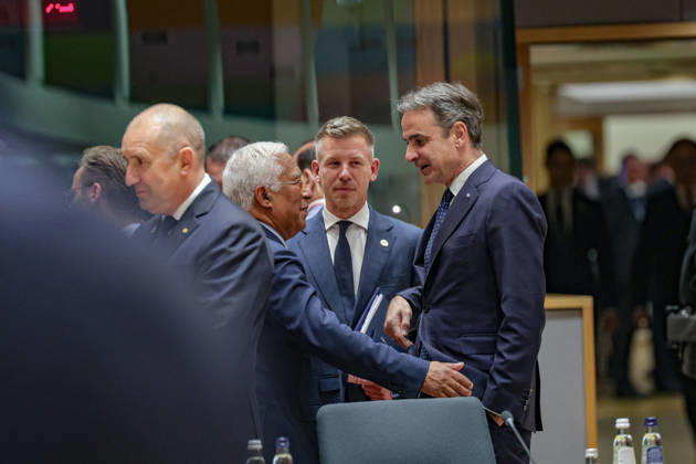 June 18, 2026, Brussels, Belgium, European Union: PETER MAGYAR, Prime Minister of Hungary, speaks with ANTONIO COSTA, President of the European Council, and KYRIAKOS MITSOTAKIS (R), Prime Minister of Greece, inside the European Council during the European Council Summit in Brussels. Magyar attends his first European Council summit as Hungaryâ€⠢s prime minister. Brussels European Union - ZUMAo116 20260618_znp_o116_095 Copyright: xBiancaxOterox