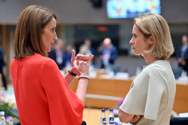 EU Leaders Summit in Brussels BRUSSELS, BELGIUM - JUNE 18: High Representative of the EU for Foreign Affairs and Security Policy Kaja Kallas (R) and President of the European Parliament Roberta Metsola (L) attend the EU Leaders Summit to discuss support for Ukraine, competitiveness, trade relations with China, the EU budget, and developments in the Middle East in Brussels, Belgium on June 18, 2026. Dursun Aydemir Anadolu Brussels Belgium. Editorial use only. Please get in touch for any other usage.  Copyright: x2026xAnadoluxDursunxAydemirx