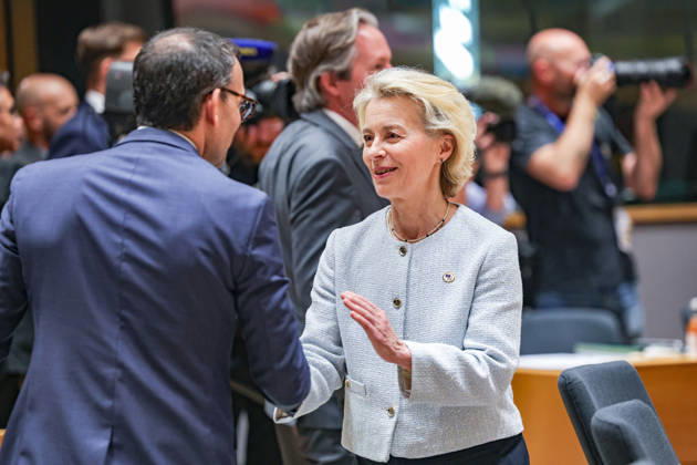 June 18, 2026, Brussels, Belgium, European Union: URSULA VON DER LEYEN (C), President of the European Commission, speaks inside the European Council during the European Council Summit in Brussels. Brussels European Union - ZUMAo116 20260618_znp_o116_127 Copyright: xBiancaxOterox