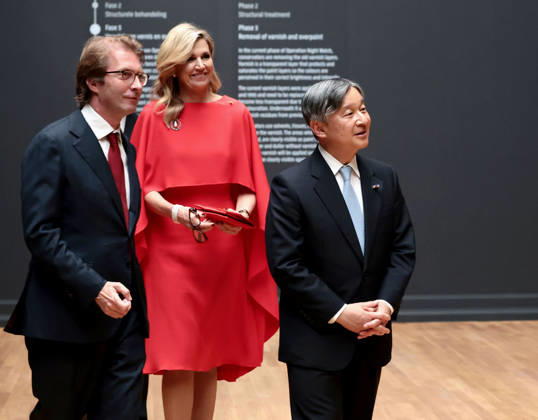 Japan s emperor in Amsterdam Emperor Naruhito (R) of Japan views the restoration work of Rembrandt s The Night Watch alongside Queen Maxima of the Netherlands at the Rijksmuseum in Amsterdam, the Netherlands, on June 18, 2026, during his state visit.  A14AA0005619441P
