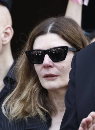 Chiara Mastroianni at the funeral of Mr. Satrapi at the Père Lachaise Crematorium in Paris on June 19, 2026. The author of the famous graphic novel, which was adapted into a film, Persepolis, died on June 3, 2026, at the age of 56, inconsolable over the loss of her husband, M. Ripa, which occurred a year earlier. Cyril Moreau Bestimage at the funeral of M. Satrapi at the Père Lachaise Crematorium in Paris, on June 19, 2026. The author of the famous graphic novel, adapted into a film, Persepolis, died on June 3, 2026, at the age of 56, inconsolable over the loss of her husband, M. Ripa, which occurred a year earlier. Paris, France,detected_source_language Copyright: xCYRILxMOREAUx xBESTIMAGExCYRILxMOREAUx xBESTIMAGEx