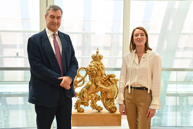 Meeting between Markus SOEDER, Minister-President of Bavaria and Chairman of the CSU, and Roberta Metsola, President of the European Parliament, on June 19, 2026, at the Orangery of the Bavarian State Chancellery in Munich,detected_source_language