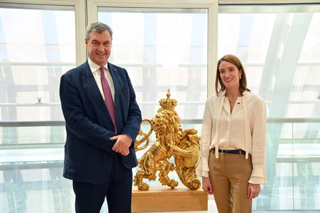 Meeting between Markus SOEDER, Minister-President of Bavaria and Chairman of the CSU, and Roberta Metsola, President of the European Parliament, on June 19, 2026, at the Orangery of the Bavarian State Chancellery in Munich,detected_source_language