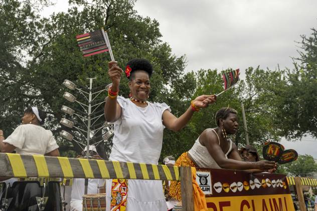 June 19, 2026, Austin, Tx, USA: Texans in Travis County celebrate the Juneteenth federal holiday June 19th, 2026 with a parade in east Austin drawing thousands of participants and spectators to a celebration with deep Texas roots. Juneteenth commemorates the end of slavery in the U.S. when Union troops arrived in Galveston, Texas on June 19, 1865 to announce the end of the Civil War. Austin USA - ZUMAd150 20260619_znp_d150_012 Copyright: xBobxDaemmrichx