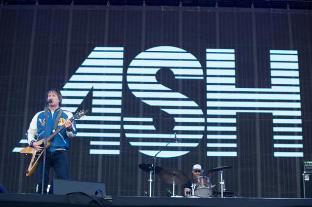 IPA85869146 - England, Isle of Wight Festival - Friday - Ash - Pictured: Tim Wheeler Copyright: xCRISTINAxMASSEIx xx 85869146