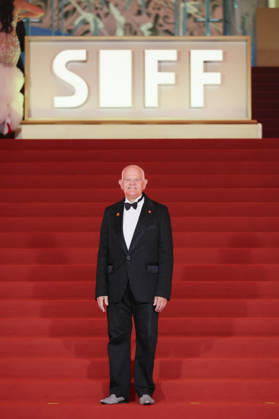 SHANGHAI, CHINA - JUNE 20: Actor Mark Hadlow arrives at the red carpet of the closing ceremony for the 28th Shanghai International Film Festival on June 20, 2026 in Shanghai, China. Copyright: xVCGx 111649391095