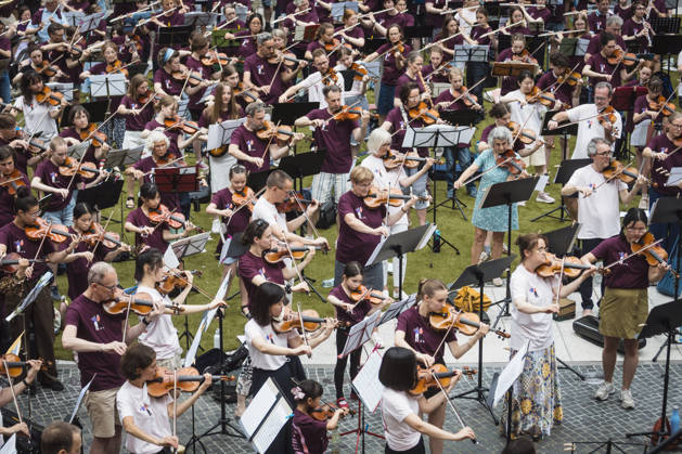 Symphonic Mob, Flash Mob at the Sony Center, Berlin, June 20, 2026 Copyright: xGüntherxDornx